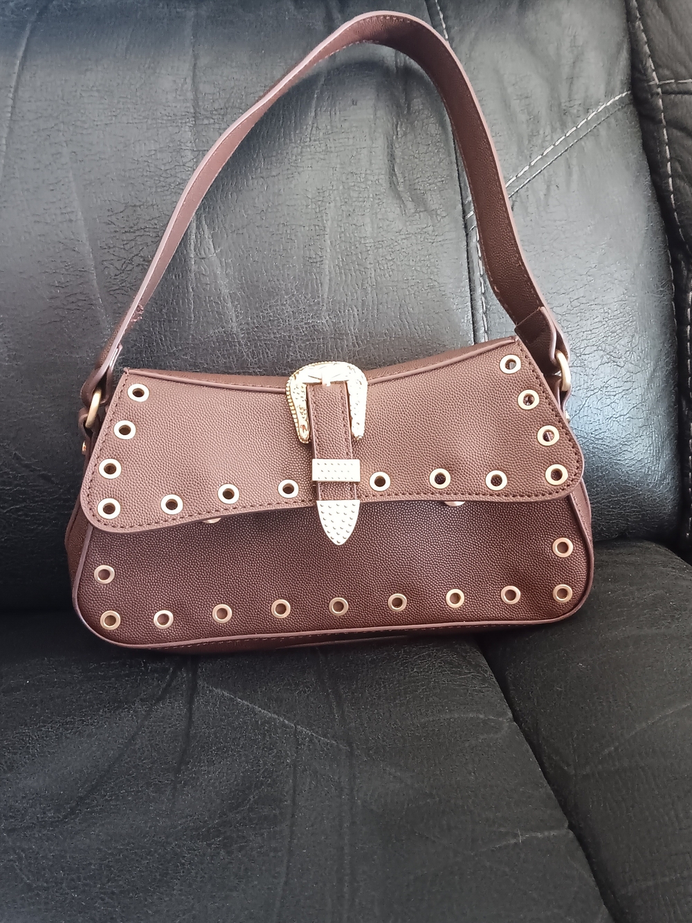 Bessey Johnson Brown Grommet Shoulder Bag Gold Buckle Western Y2K PURSE